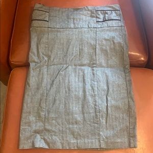 Flexible pencil skirt